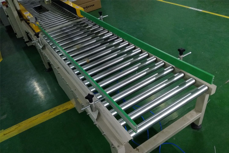 滾筒輸送機
